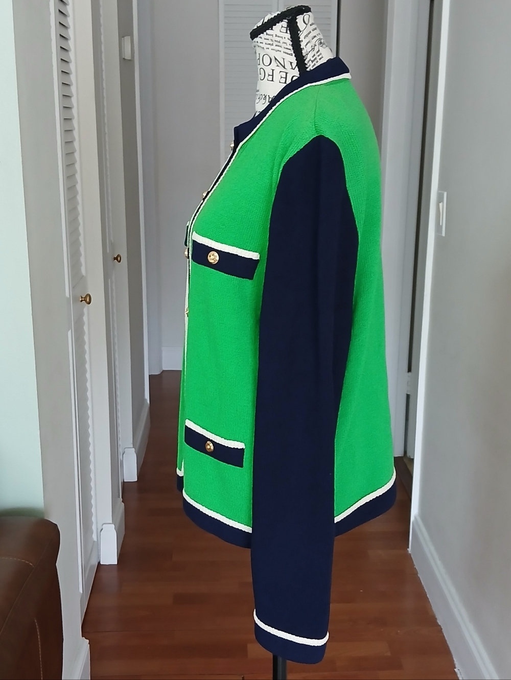 Vintage‎ ST JOHN COLLECTION Marie Gray Santana Knit Cardigan Sweater - Picture 4 of 10